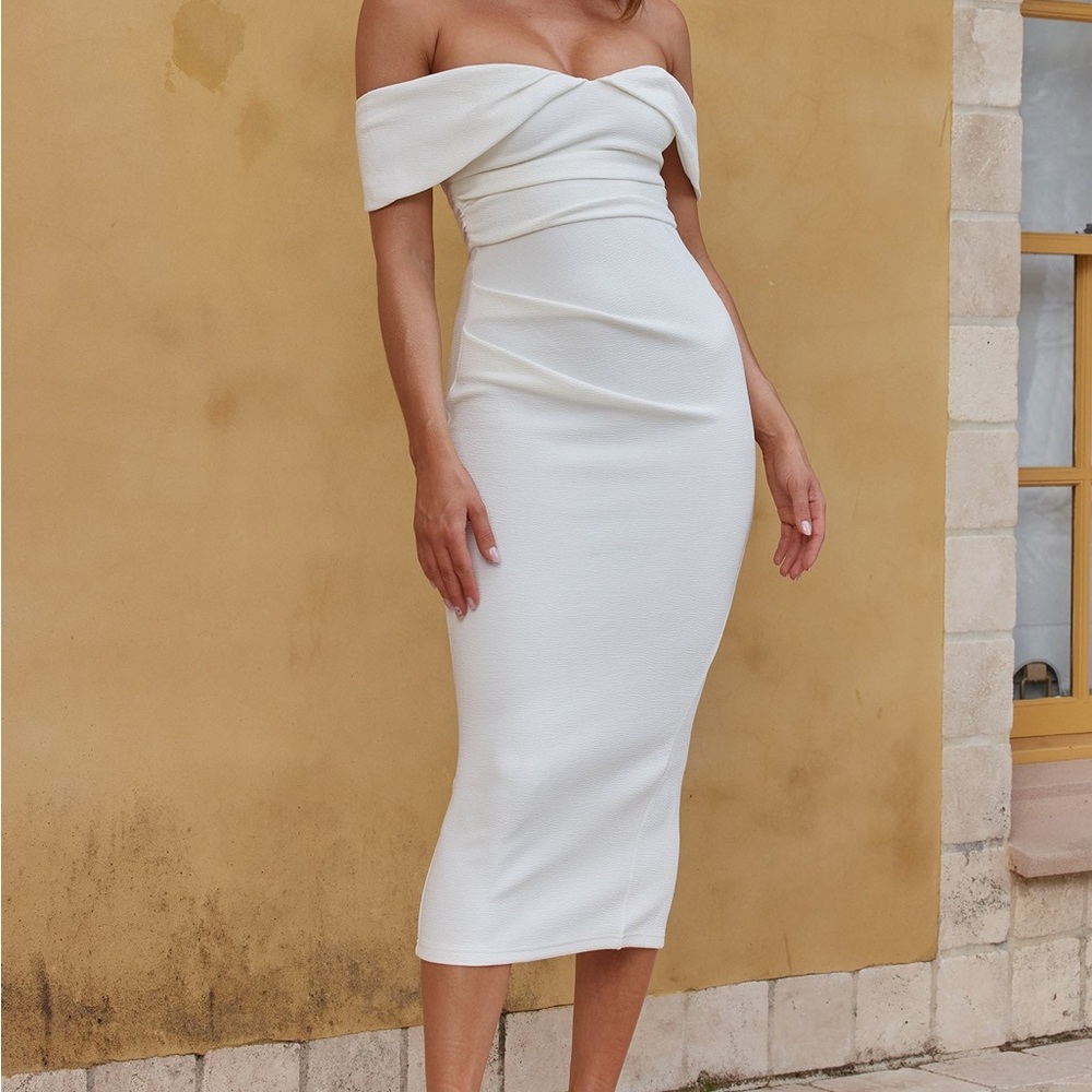 Off the shoulder Midi Dress - Lillianne